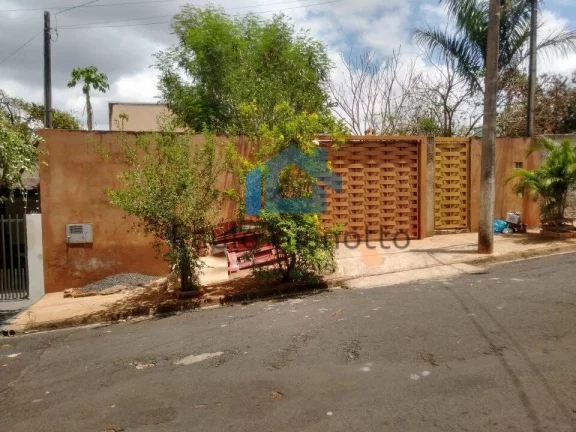 Casa à venda próxima a Santa Casa de Fernandópolis em Rua São Jeronimo