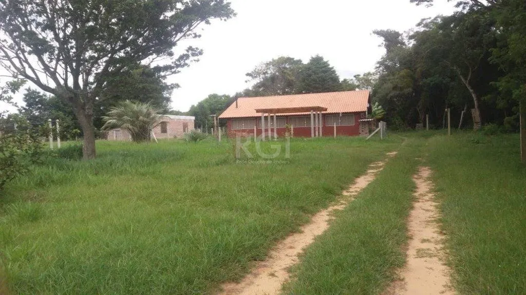 Imagem Sítio para Venda - 120m², 2 dormitórios, sendo 1 suites, 2 vagas - Viamão