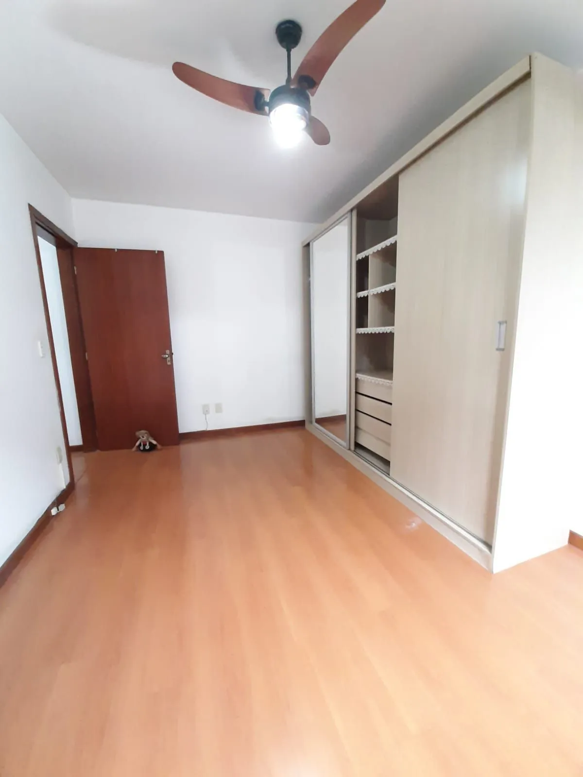 Imagem Apartamento de 2 Dormitórios para Vender no Centro Histórico