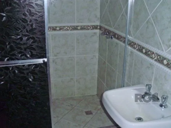 Imagem Casa para Venda - 218m², 5 dormitórios, sendo 1 suites, 2 vagas - Vila Nova