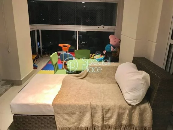 Imagem Apartamento com 204m², andar alto em Moema Índios. Ensolarado, sala ampla integrada a varanda gour...