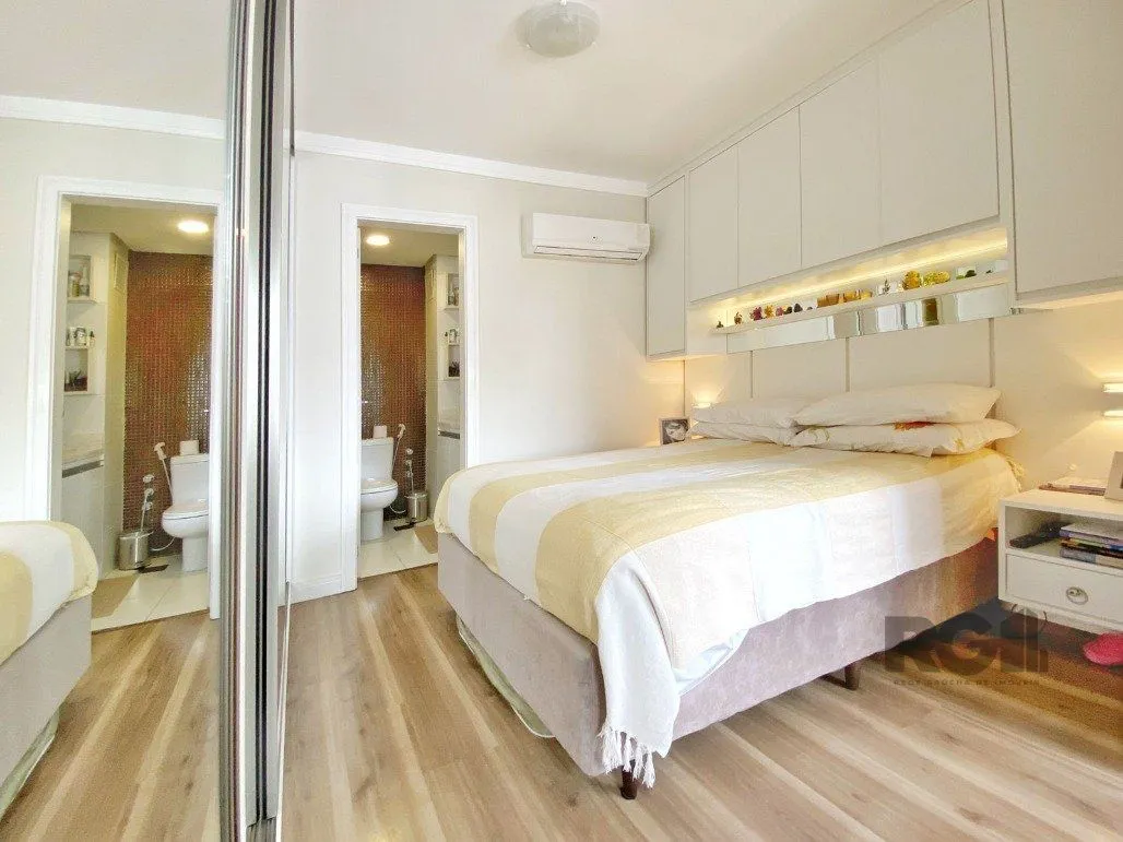 Imagem Excelente apartamento 1 dormitório com suíte , lavabo e vaga coberta