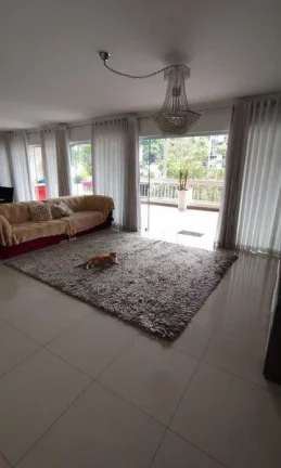 Imagem Cobertura para Venda em Nova Friburgo, Centro, 4 dormitórios, 1 suíte, 4 banheiros, 2 v