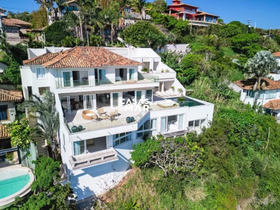 Imagem Luxuosa Casa Frente Mar em Búzios-Ferradura: 6 Suítes, Vista Deslumbrante, Piscina e Privacidade Total!