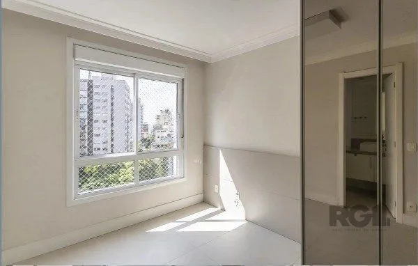 Imagem Apartamento com 3 Suítes e 3 Vagas Próximo à Praça da Encol - 200m² - Bela Vista