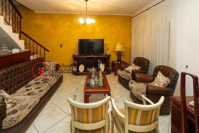 Imagem SOBRADO COM 3 DORMITÓRIOS A VENDA NA VILA ZELINA. 2 VAGAS COBERTAS E QUINTAL. EXCELENTE LOCALIZAÇÃO, AO LADO DO LARGO DA VILA ZELINA E PADARIA CEPAM.