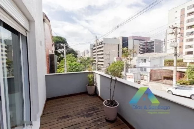 Imagem Sobrado com 3 Quartos e 3 banheiros à Venda, 196 m² por R$ 2.180.000