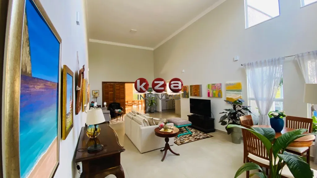 Imagem Imperdível residência à venda em Valinhos-SP, bairro Chácaras Silvania: 3 quartos, 3 suítes, 2 salas, 4 banheiros, 2 vagas, 220m².