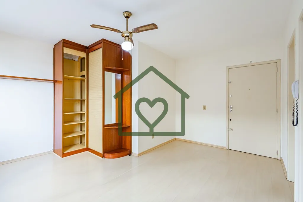 Imagem Studio funcional, com 27 m² de área privativa, semi-mobiliado, possui cozinha com armário e pia i...
