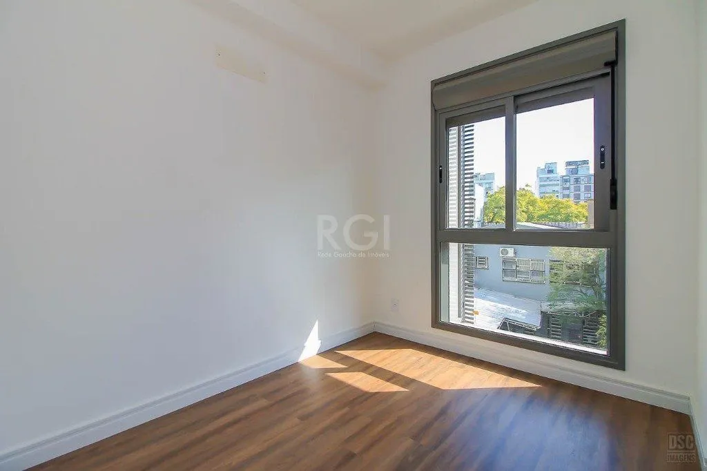 Imagem Semi mobiliado 2 quartos (1 suíte) e 1 vaga. Infra completa e ótima localização