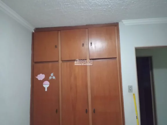 Imagem Oportunidade! Apartamento à venda no bairro Conjunto Guanabara, em Uberaba