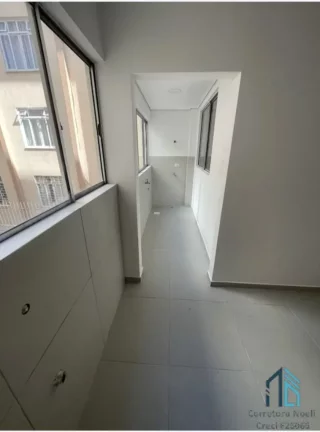 Imagem Apartamento recém reformado 02 quartos, vaga, bem localizado no Água Verde em Curitiba -PR