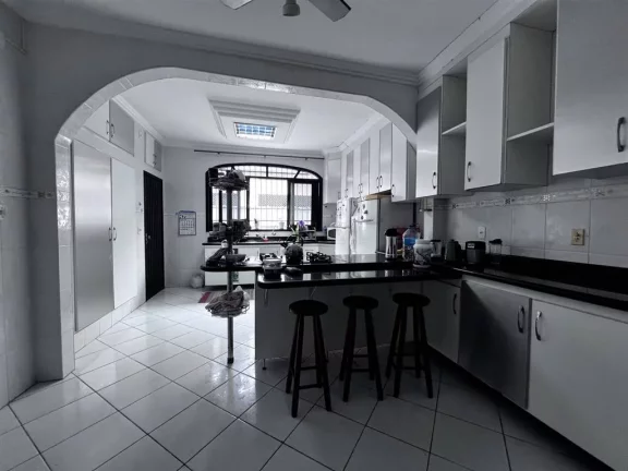 Imagem Casa com 4 dorms, Canto do Forte, Praia Grande - R$ 2.1 mi, Cod: 2682