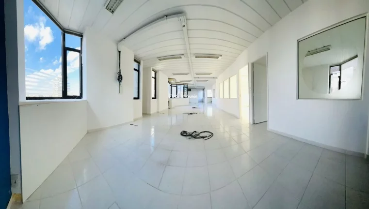Imagem Conjunto comercial com 220m² para locação próximo a Berrini.