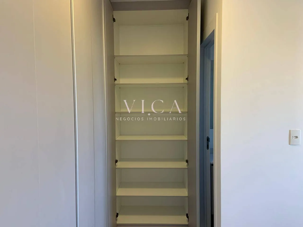 Imagem Apartamento de 65m² com 2 quartos para aluguel por R$ 5.655/mês Alphaville