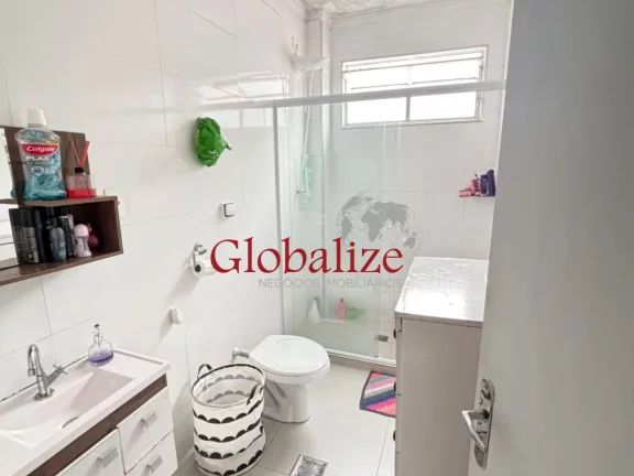 Imagem Apartamento à venda com 69m², 2 quartos, vaga demarcada por R$369.000,00 no Marapé em Santos