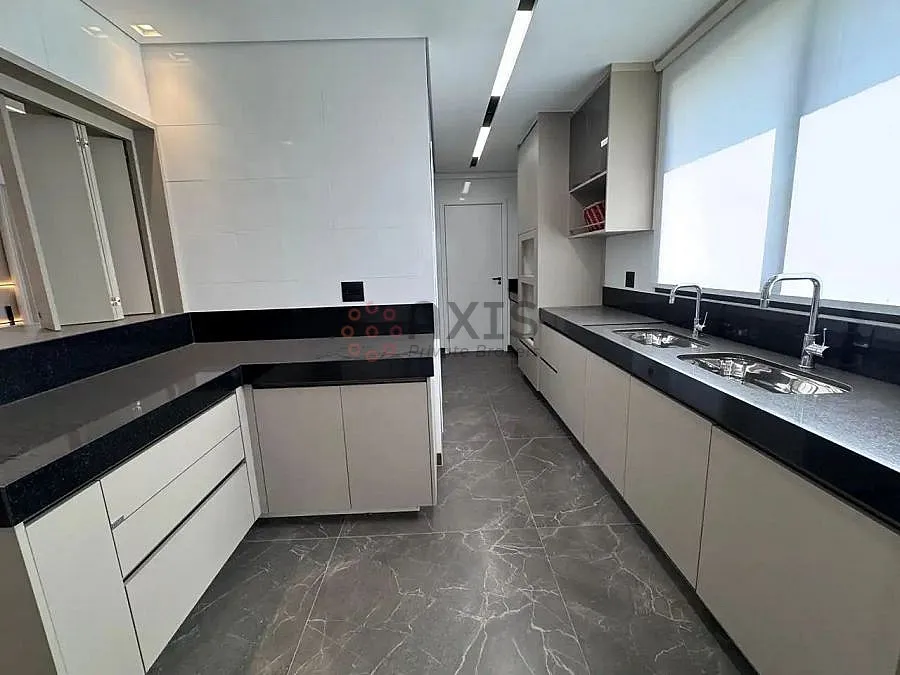 Imagem Apartamento 4 suítes em Lourdes