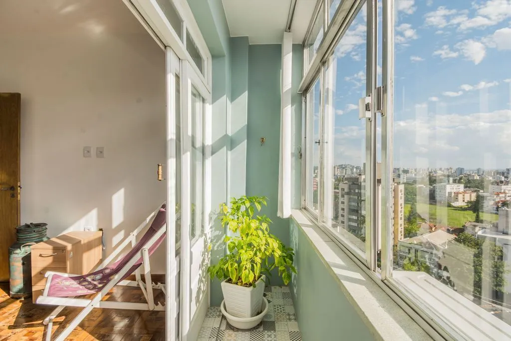 Imagem Apartamento de 3 dormitórios à venda no Bairro Rio Branco - Porto Alegre