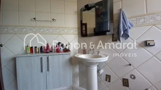 Imagem Chácara Encantadora com 2.000 m², Piscina e Área Gourmet em Valinhos