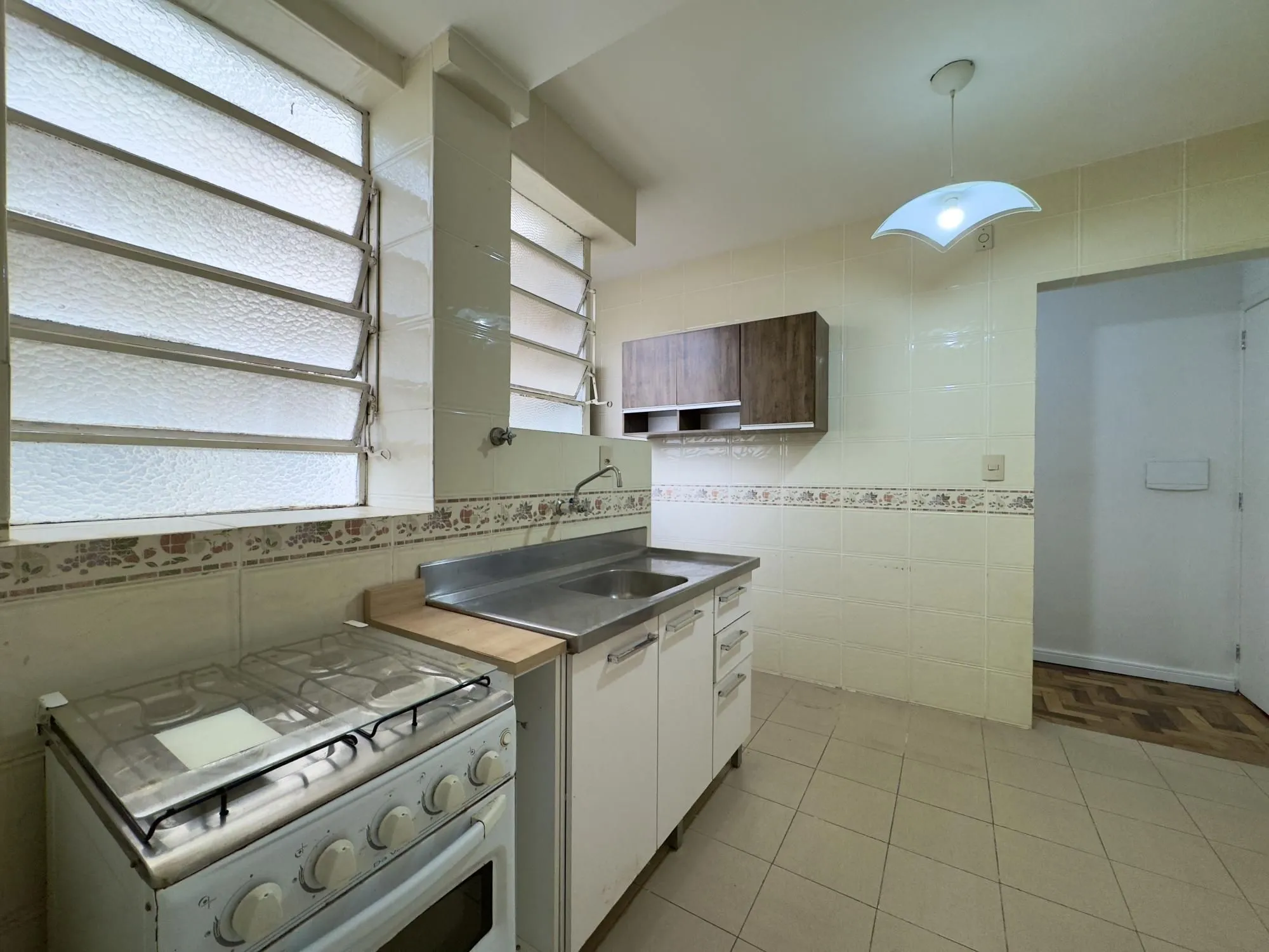 Imagem Apartamento de 2 dormitórios, super amplo e bem iluminado no Centro Histórico