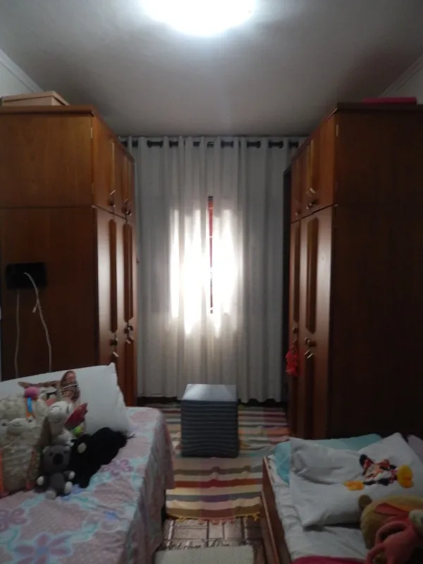 Imagem Magnífica Casa à Venda na Vila Linda, Santo André-SP: 3 Quartos, 1 Suíte, 3 Banheiros, 4 Vagas, 140m² de Área