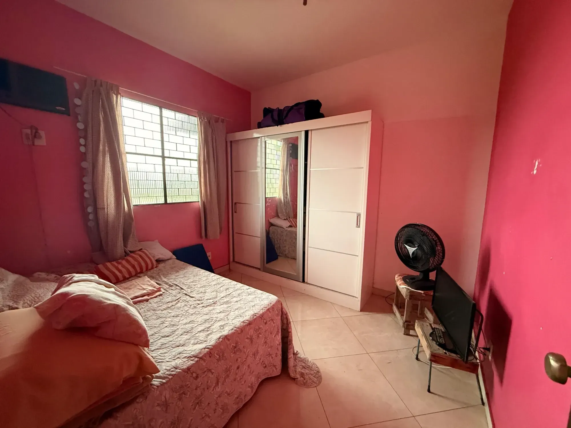 Imagem Casa com 3 Quartos à Venda, 310 m² em Campo Grande - Rio de Janeiro