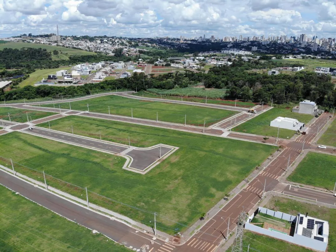 Imagem Terreno à venda em Cascavel, no bairro Colinas Tropical II