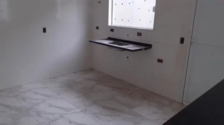 Imagem CASA DE CONDOMÍNIO NO MARACANÃ 2 DORMITÓRIOS 1 SUÍTE!!!
