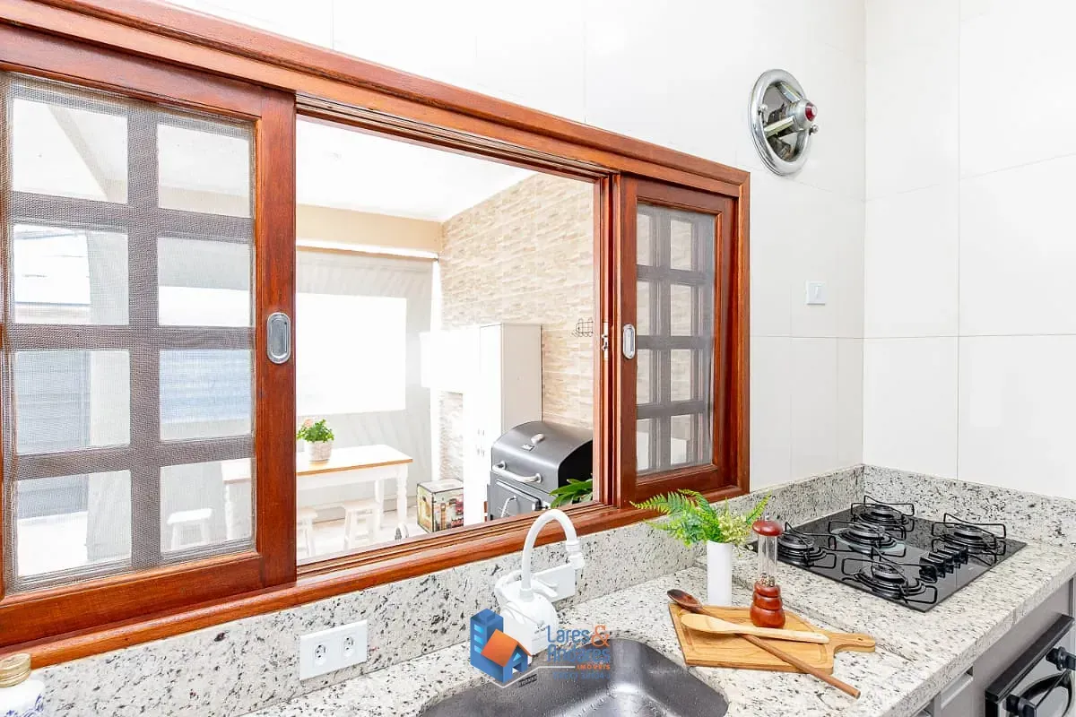 Imagem Sobrado para venda em Jardim Caravelas com 5 quartos, sendo 1 suíte, 200m²