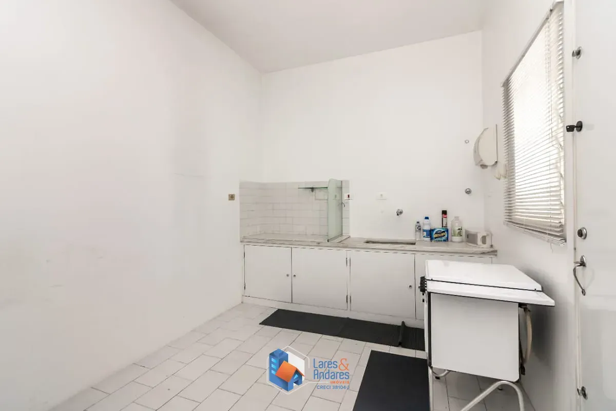 Imagem Casa comercial para venda em Paraíso, 181m²