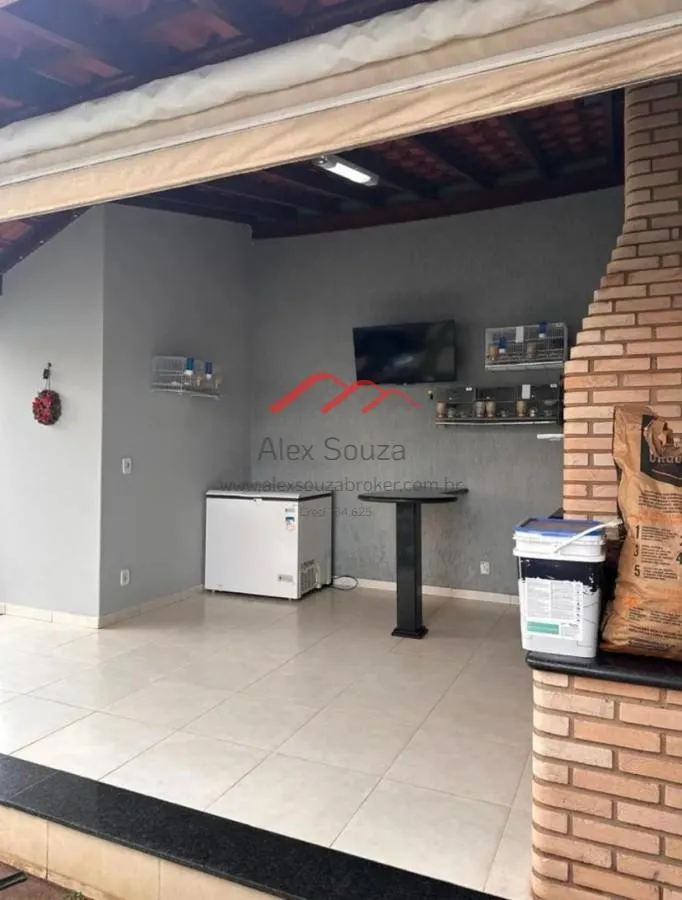 Imagem Casa para Venda em Sumaré, Parque Bandeirantes I (Nova Veneza), 2 dormitórios, 3 banheiros, 6 vagas
