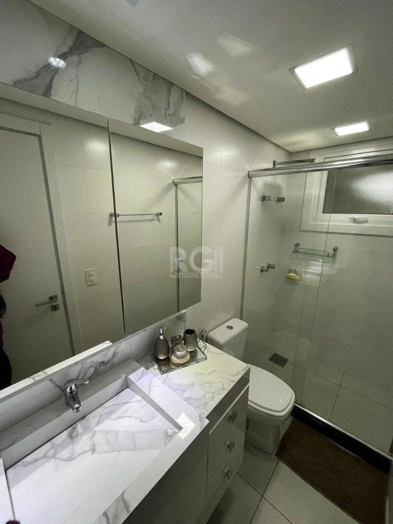 Imagem EXCELENTE APARTAMENTO COM 2 DORMITÓRIOS, 2 SUÍTES, 1 BANHEIRO E 2 VAGAS DE GARAGEM.