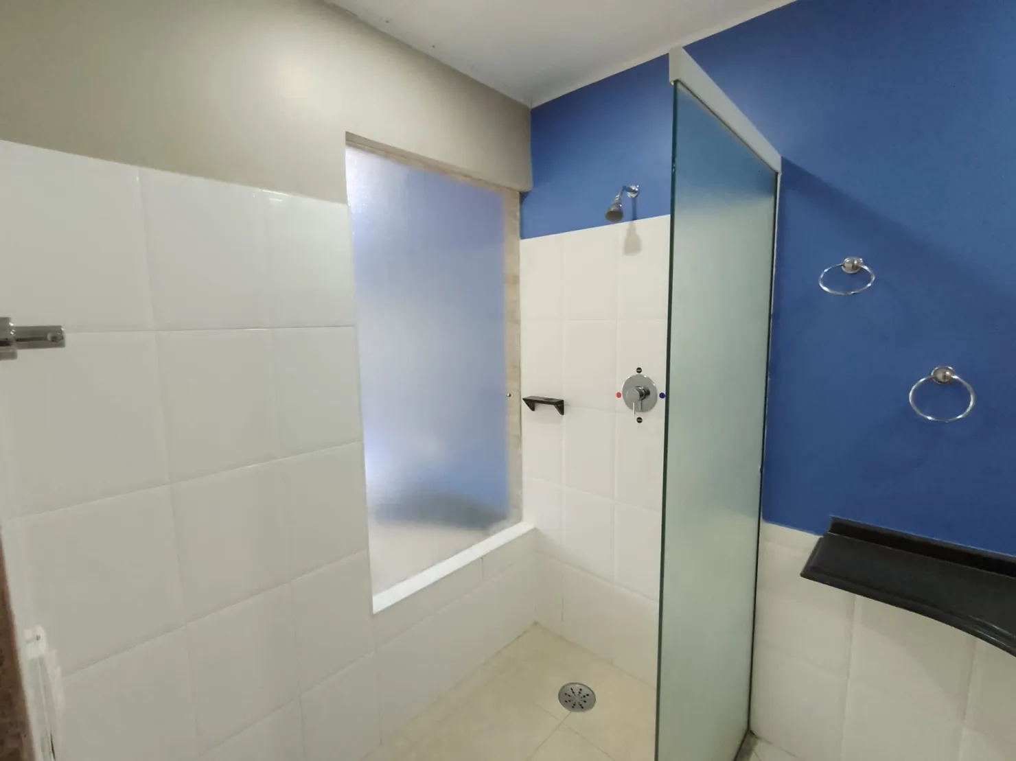 Imagem Comercial à venda 26 Quartos, 20 Suites, 33 Vagas, 23480M², Residencial e Comercial Cidade Morumbi, Pindamonhangaba - SP