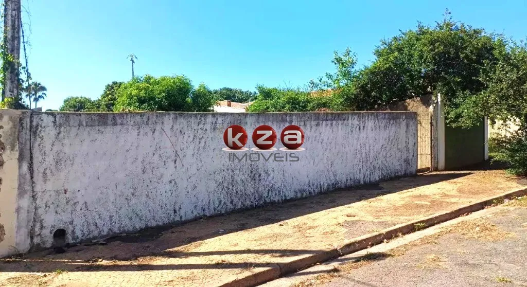 Imagem Terreno Comercial de 330m² em Valinhos-SP: Oportunidade Única entre a Av. Paulista e Onze de Agosto!