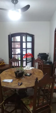 Imagem Casa venda bairro Itaguá, Ubatuba, 4 quartos, 3 suítes, 5 wc.