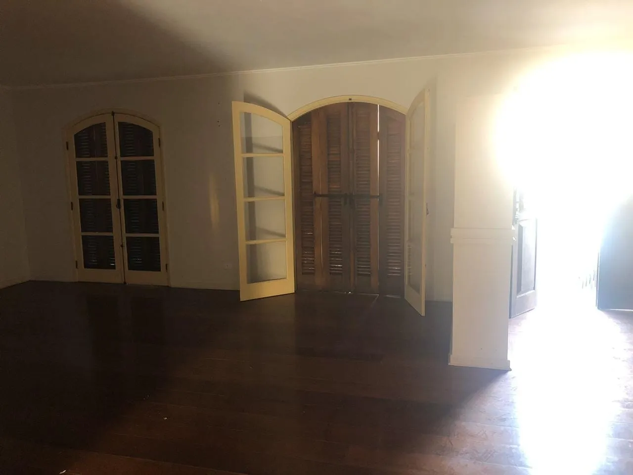 Imagem Casa à venda 3 Quartos, 1 Suite, 2 Vagas, 600M², Morumbi, São Paulo - SP
