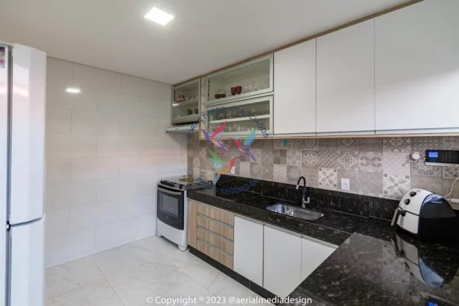 Imagem VENDA- CASA DUPLEX NOVA MOBILIADA