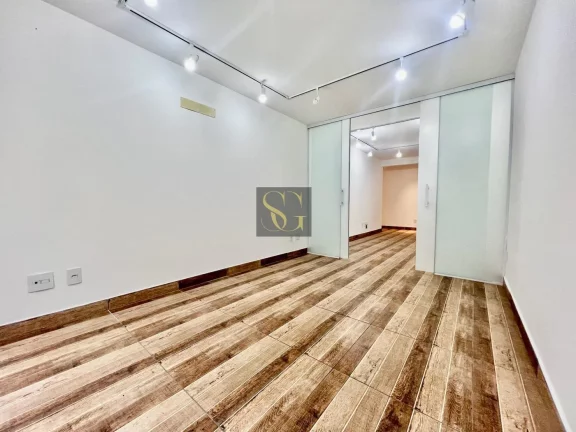 Imagem Ponto Comercial para Venda em Teresópolis, Várzea, 1 banheiro, 1 vaga