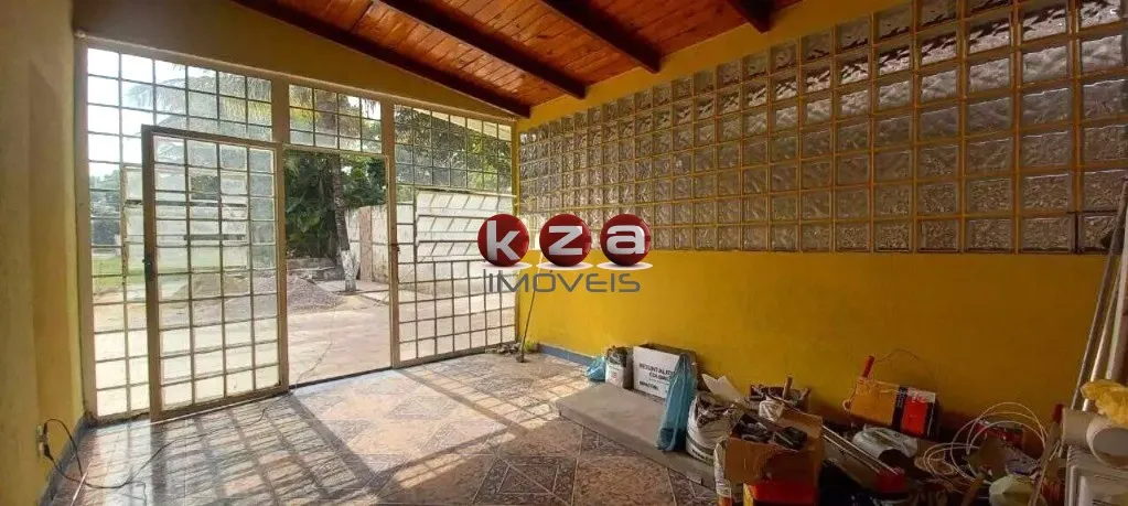 Imagem Chácara à venda em Valinhos-SP: 2 quartos, 1 sala, 1 banheiro e 80,00 m² de área em Chácaras São Bento!