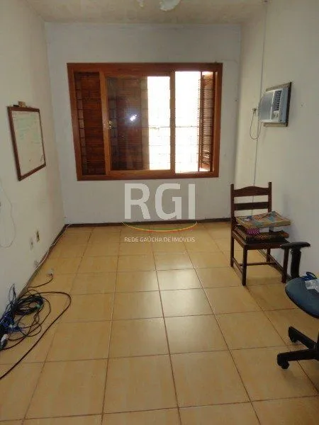 Imagem Casa para Venda - 100m², 3 dormitórios, 4 vagas - Guarujá
