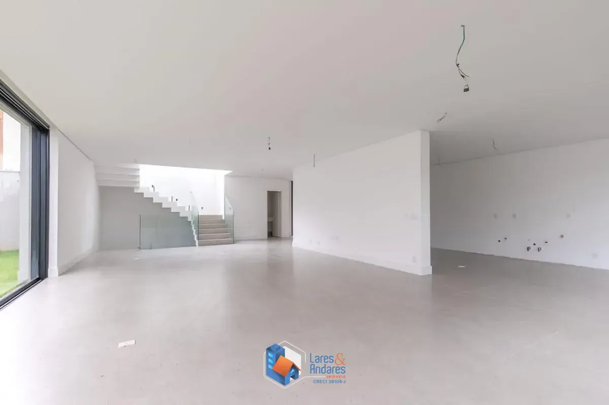 Imagem Casa em condomínio para venda em Brooklin com 3 quartos, sendo 3 suítes, 620m²