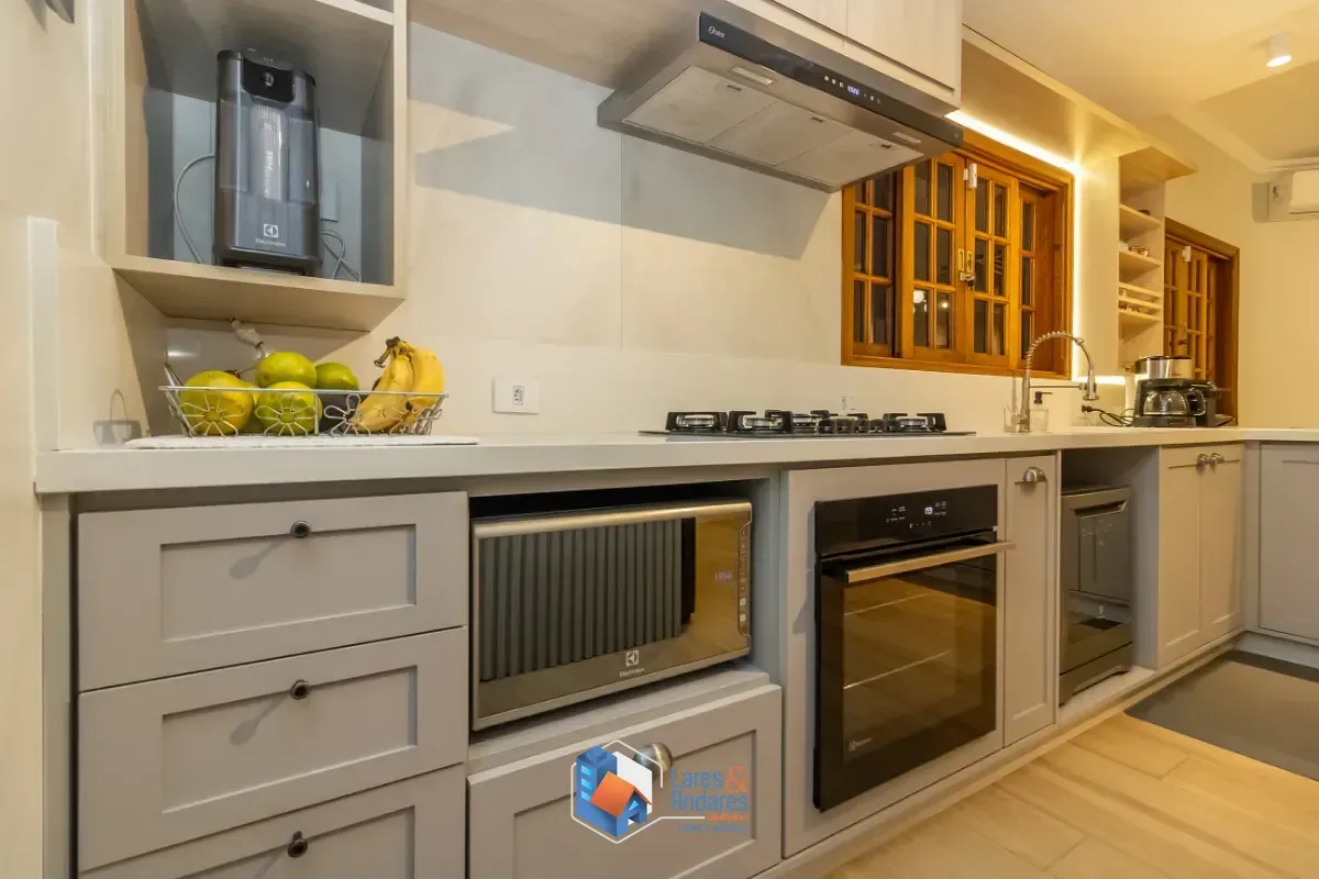 Imagem Sobrado para venda em Santa Teresinha com 3 quartos, sendo 3 suítes, 185m²