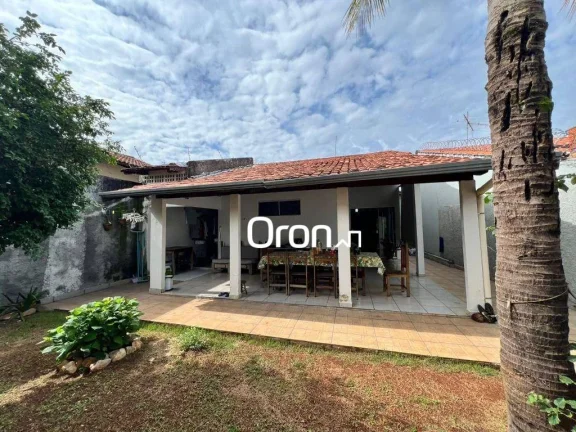 Imagem Casa à venda, 110 m² por R$ 640.000,00 - Jardim Europa - Goiânia/GO