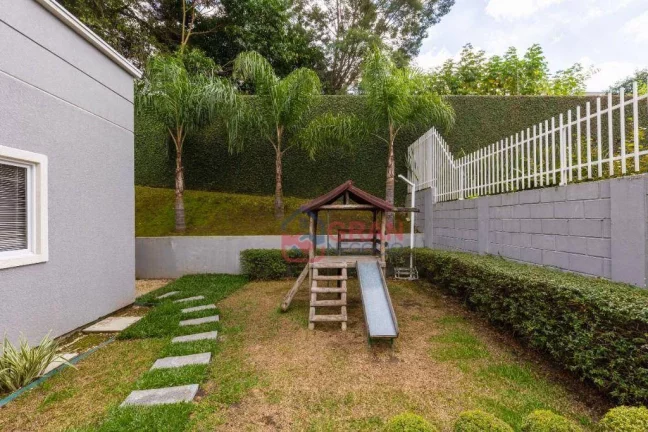 Imagem Casa ampla em condomínio de alto padrão com 3 quartos, sendo 1 suite no Campo Comprido