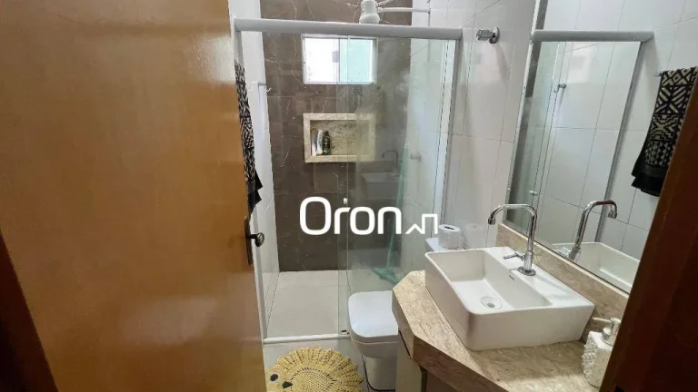 Imagem Casa à venda, 240 m² por R$ 825.000,00 - Residencial São Leopoldo Complemento - Goiânia/GO