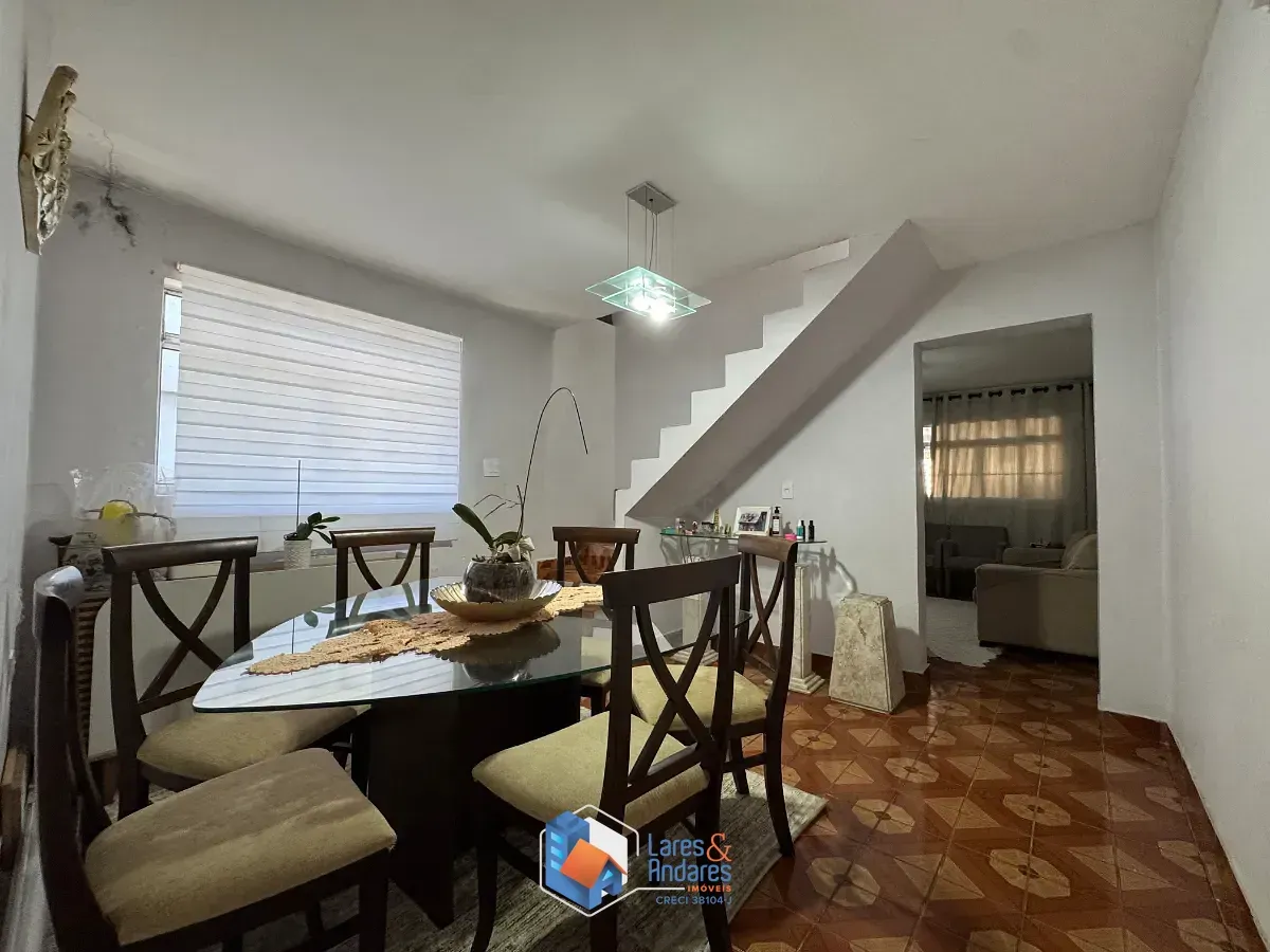 Imagem Sobrado para venda em Chácara Belenzinho com 3 quartos, sendo 1 suíte, 200m²