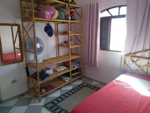 Imagem Casa com Edícula e corredor lateral na Praia Itanhaém 2 Dormitórios 1 Suíte