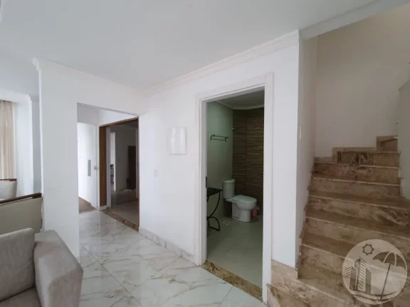Imagem Espaçoso triplex para morar ou investir Balneário Camboriú