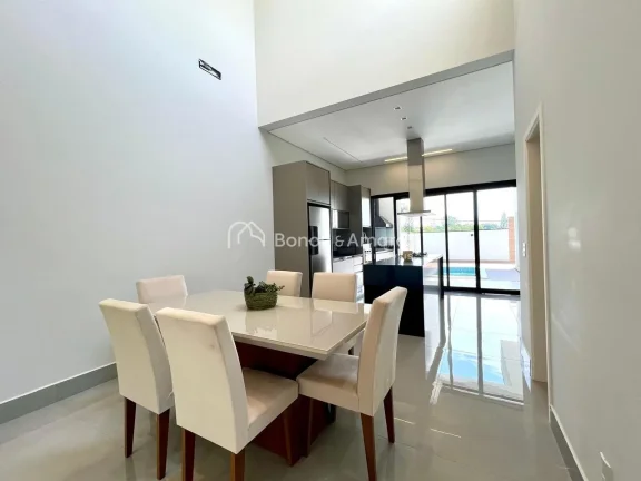 Imagem **Casa à Venda no Residencial Mont Alcino, Estrada da Roncaglia, Valinhos/SP**

Casa Mobiliada e de...