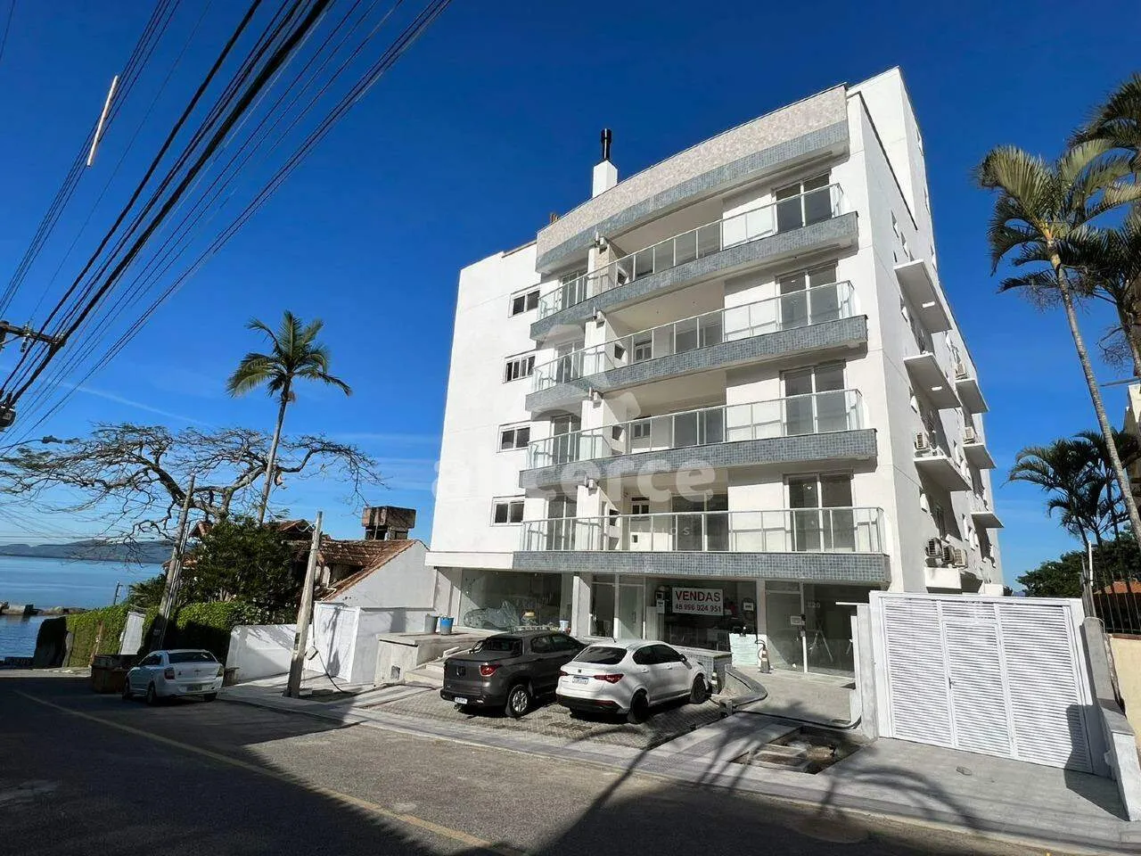 Imagem Cobertura à venda com 4 quartos 4 suítes, 221m² em Coqueiros Florianópolis